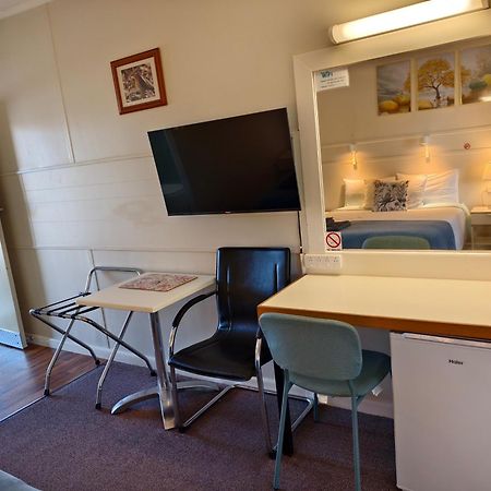 Donald Riverside Motel Bagian luar foto