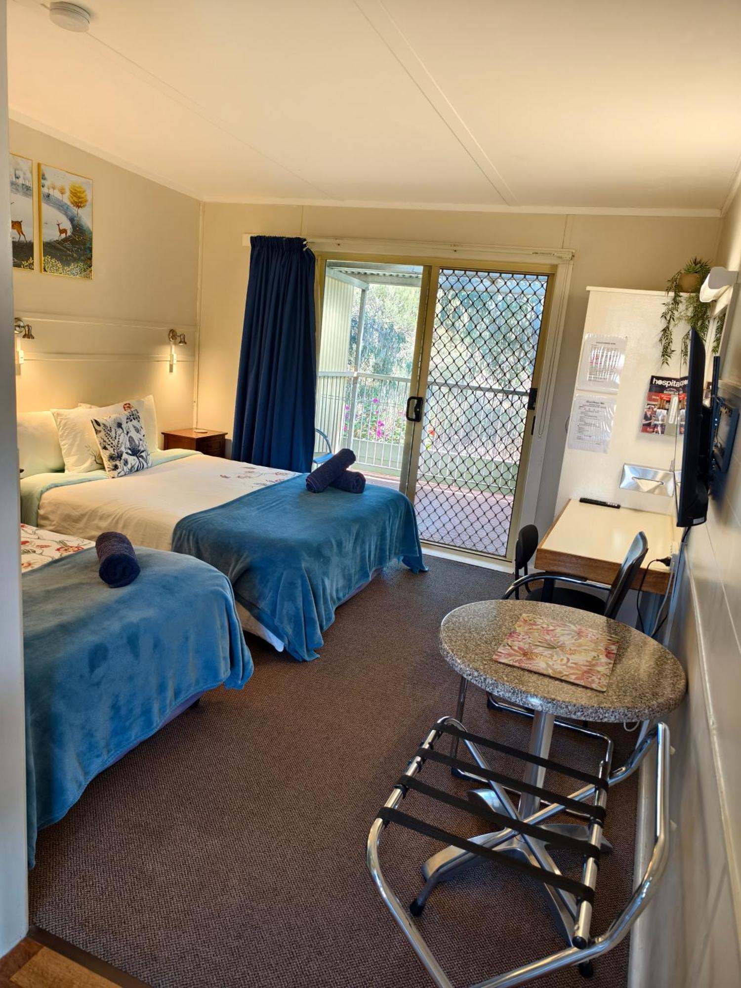 Donald Riverside Motel Bagian luar foto